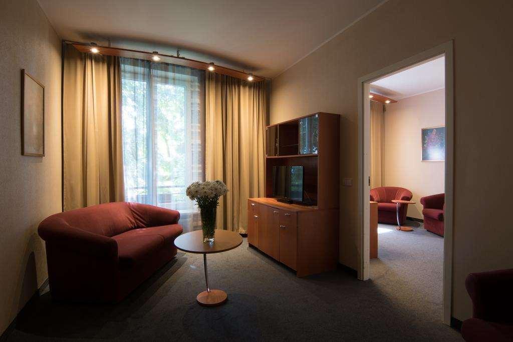 Perkuno Namai Park Hotel Kaunas Quarto foto