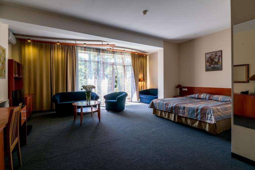 Perkuno Namai Park Hotel Kaunas Quarto foto